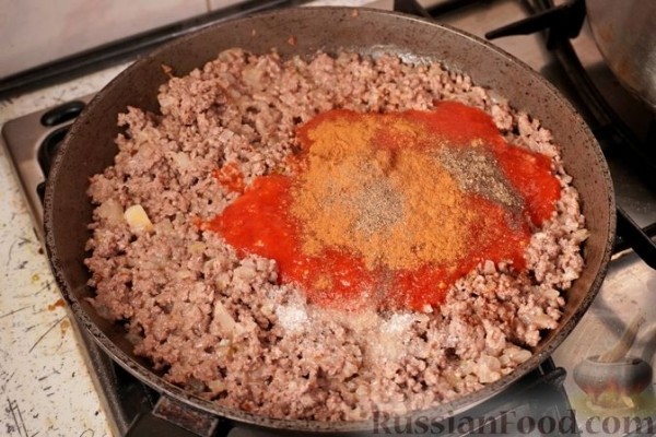 Пастицио (запеканка из макарон с фаршем и сыром, под соусом бешамель)