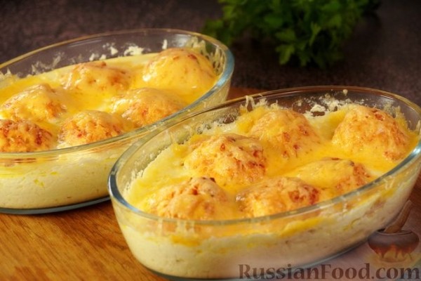Запечённые яйца, фаршированные ветчиной