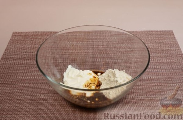 Отбивные из куриного филе в кляре с соевым соусом и сметаной