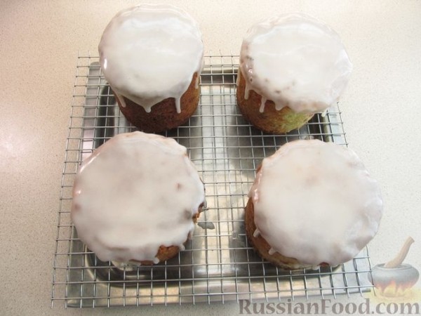 Творожные куличи с изюмом и цукатами