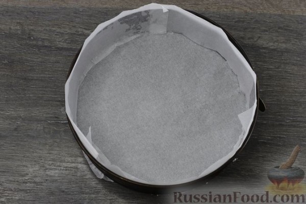 Пирог из рубленого теста с зелёным луком, грибами и сыром