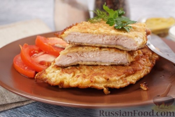Отбивные из куриного филе в кляре с соевым соусом и сметаной