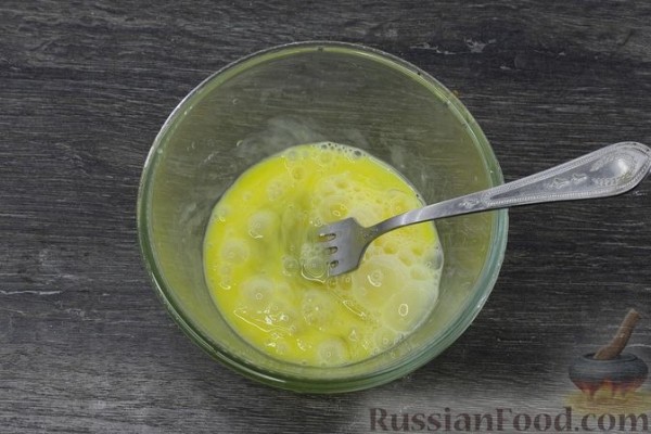 Пирог из рубленого теста с зелёным луком, грибами и сыром