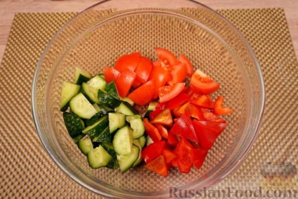 Тонасалата (салат с тунцом, фасолью и свежими овощами)