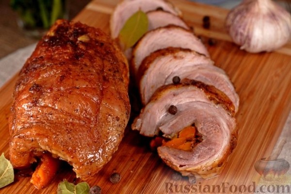 Рулет из подчерёвка, с морковью