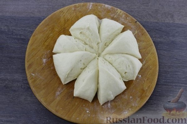 Пасхальный кулич "Кролик" с миндалём и цукатами
