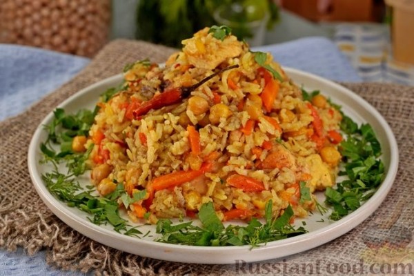 Плов с курицей и нутом