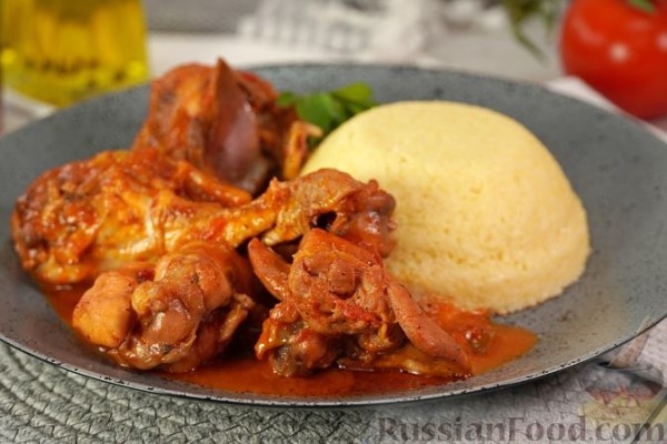 Кокорас красатос (петух, тушенный в вине)
