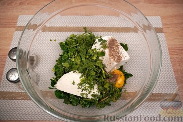 Калицунья (пирожки со шпинатом и творогом)