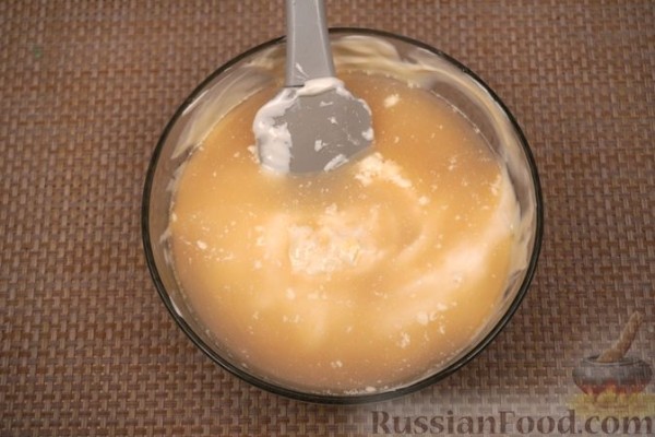 Рыбный суп с фрикадельками и сметаной