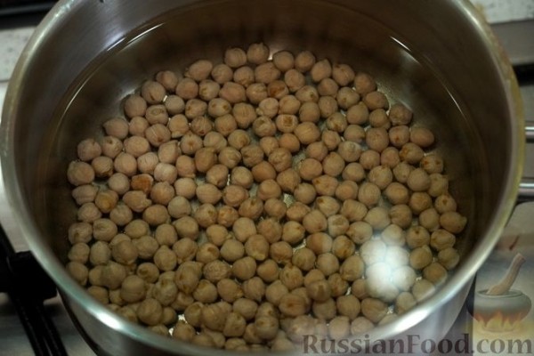 Плов с курицей и нутом