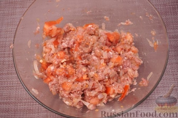 Перцы, фаршированные мясом, помидором и сыром (без риса)