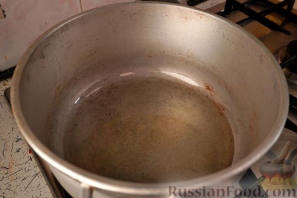 Кокорас красатос (петух, тушенный в вине)