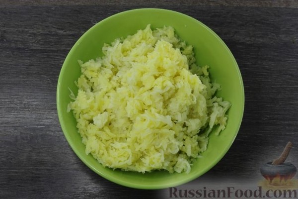 Картофельный рулет с беконом