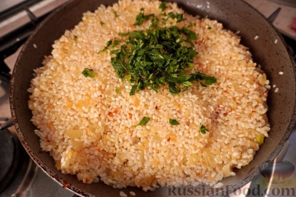 Хамси пилав (турецкий плов с анчоусами)
