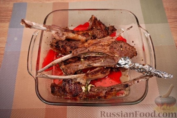 Паидакья (жареные бараньи рёбрышки)