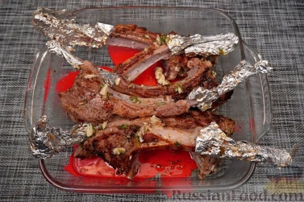 Паидакья (жареные бараньи рёбрышки)