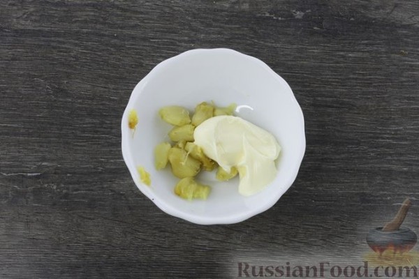 Молодая картошка, запечённая в духовке с сухарями