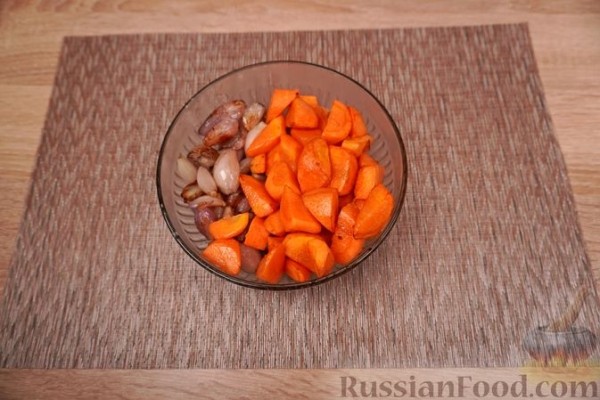 Ножка барашка, запечённая с овощами