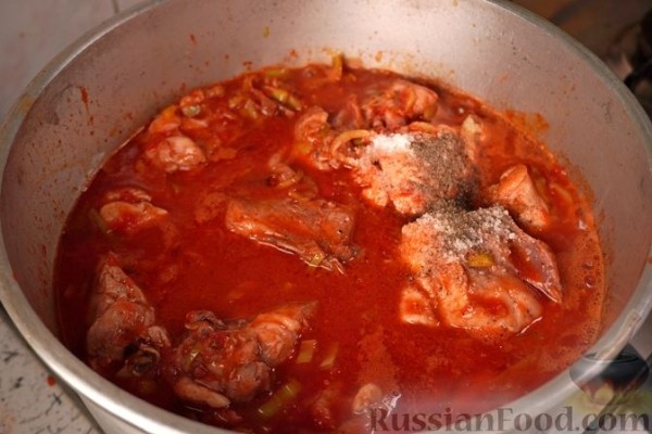Кокорас красатос (петух, тушенный в вине)