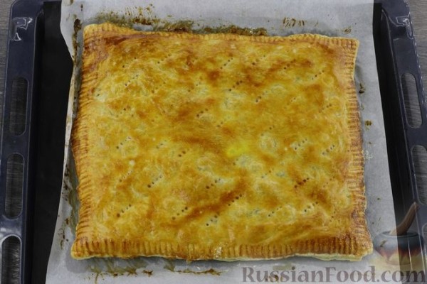 Слоёный пирог с вишней