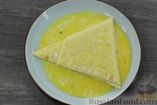 Конвертики из лаваша с сырной начинкой