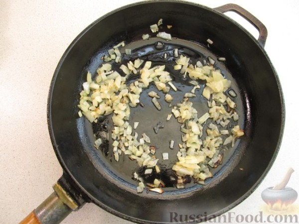 Картофельные драники с курицей, грибами и сыром