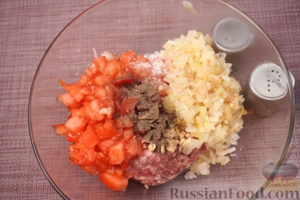 Перцы, фаршированные мясом, помидором и сыром (без риса)