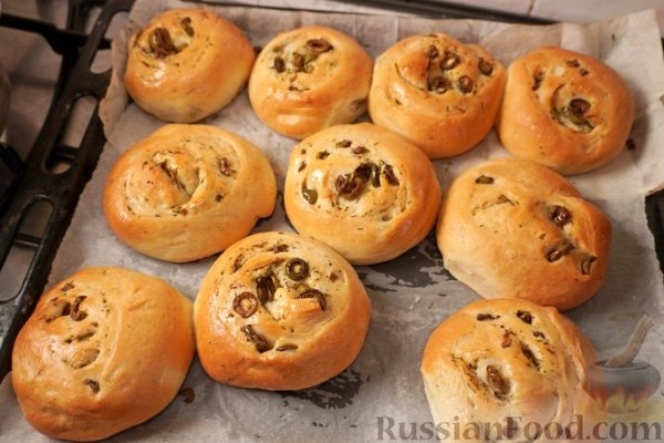 Булочки с оливками