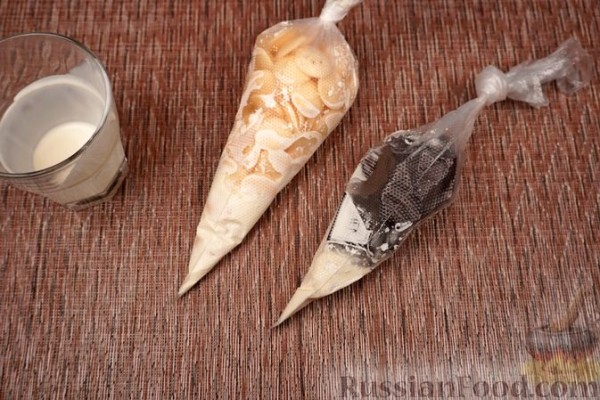 Пирожные "Эстерхази" с фундуком