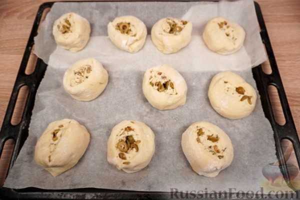 Булочки с оливками
