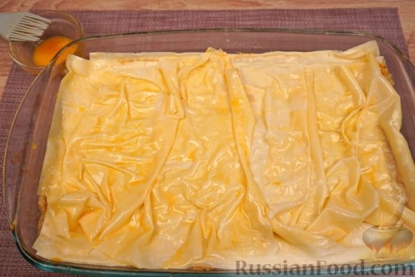 Пирог из теста фило, с чечевицей