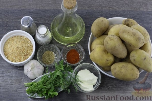 Молодая картошка, запечённая в духовке с сухарями