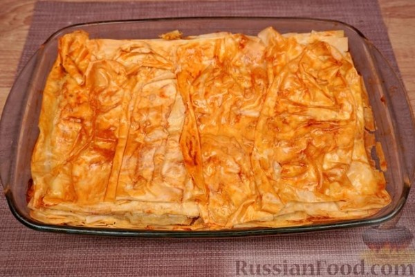 Пирог из теста фило, с чечевицей