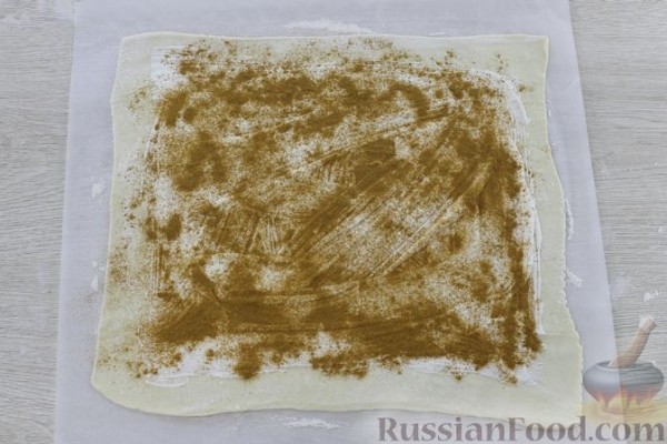 Слоёный пирог с вишней