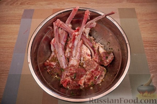 Паидакья (жареные бараньи рёбрышки)