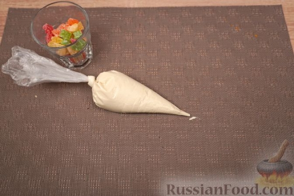 Фануропита (пирог с орехами, сухофруктами и цукатами)