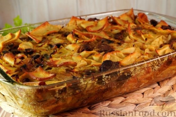 Лазанки, запечённые с капустой, мясом и грибами