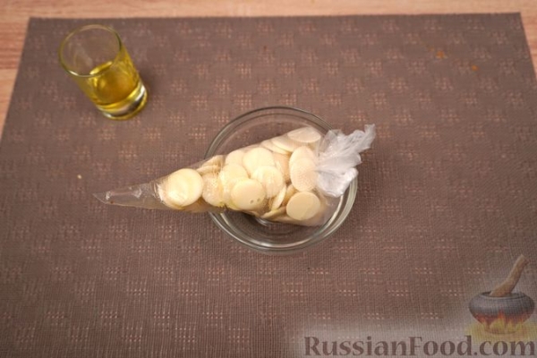 Фануропита (пирог с орехами, сухофруктами и цукатами)