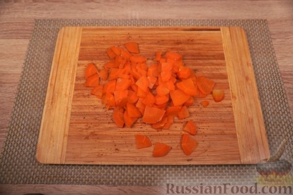 Рыбный суп с фрикадельками и сметаной