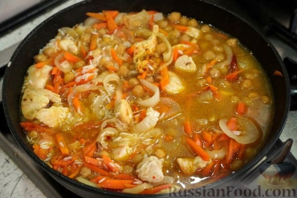 Плов с курицей и нутом