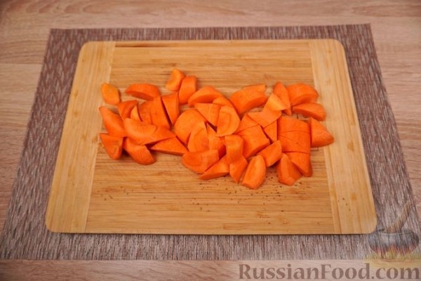 Ножка барашка, запечённая с овощами