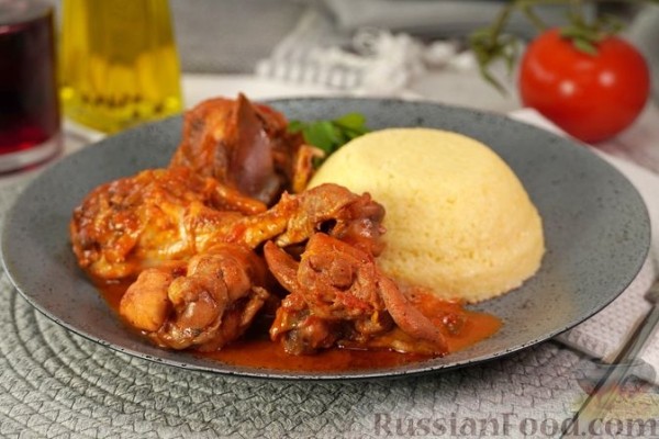 Кокорас красатос (петух, тушенный в вине)