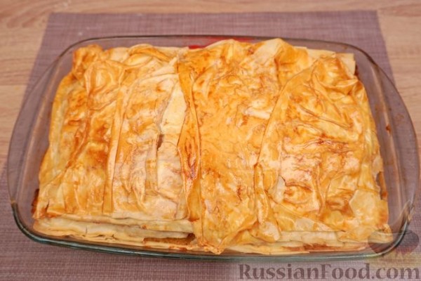 Пирог из теста фило, с чечевицей