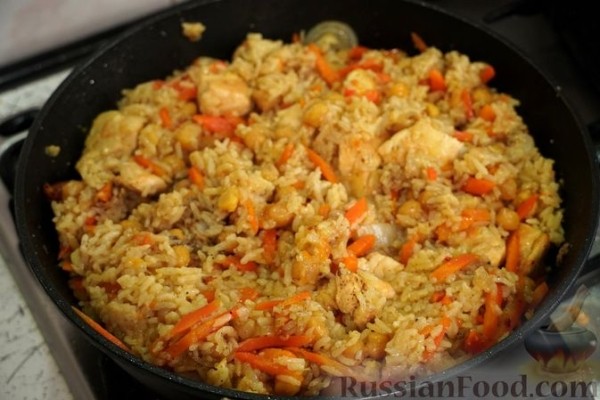 Плов с курицей и нутом