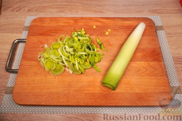 Кокорас красатос (петух, тушенный в вине)