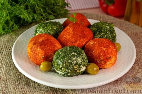Пикантные шарики из брынзы и творога
