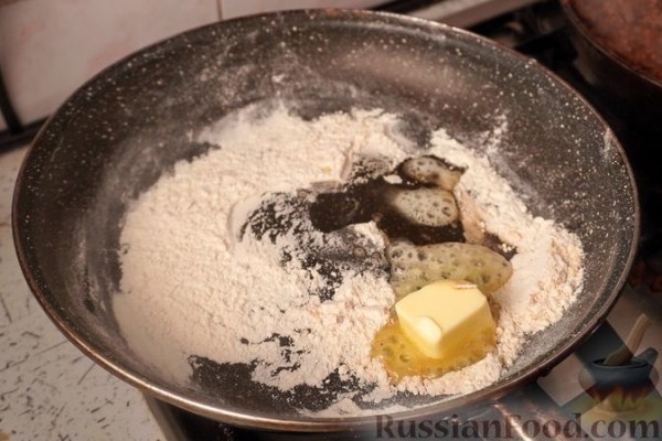 Мелидзанес папуцакья (фаршированные баклажаны)