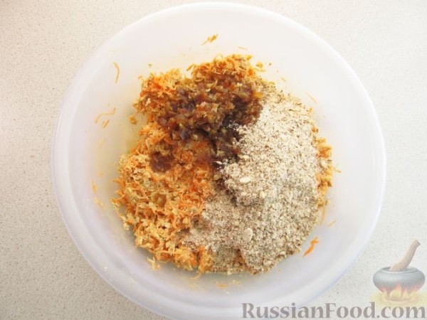 Пирог из овсянки и моркови (без муки и сахара)