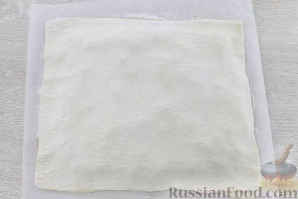 Слоёный пирог с вишней